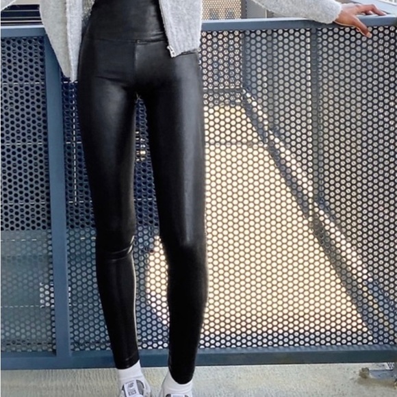 Aritzia Faux Leather Leggings - Picture 1 of 2